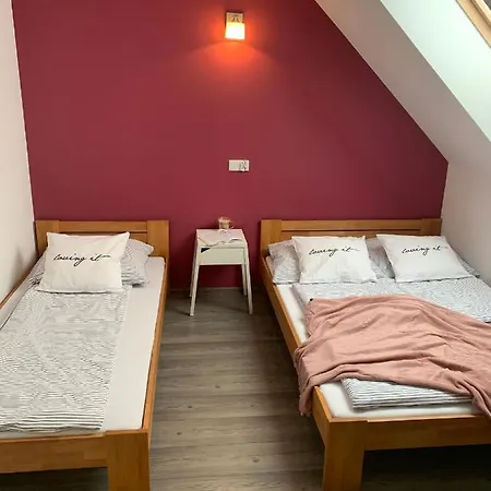 Arkasasino Z Sauną Ogrodową *