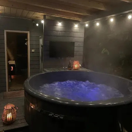 Homestay Arkasasino Z Sauna Ogrodowa